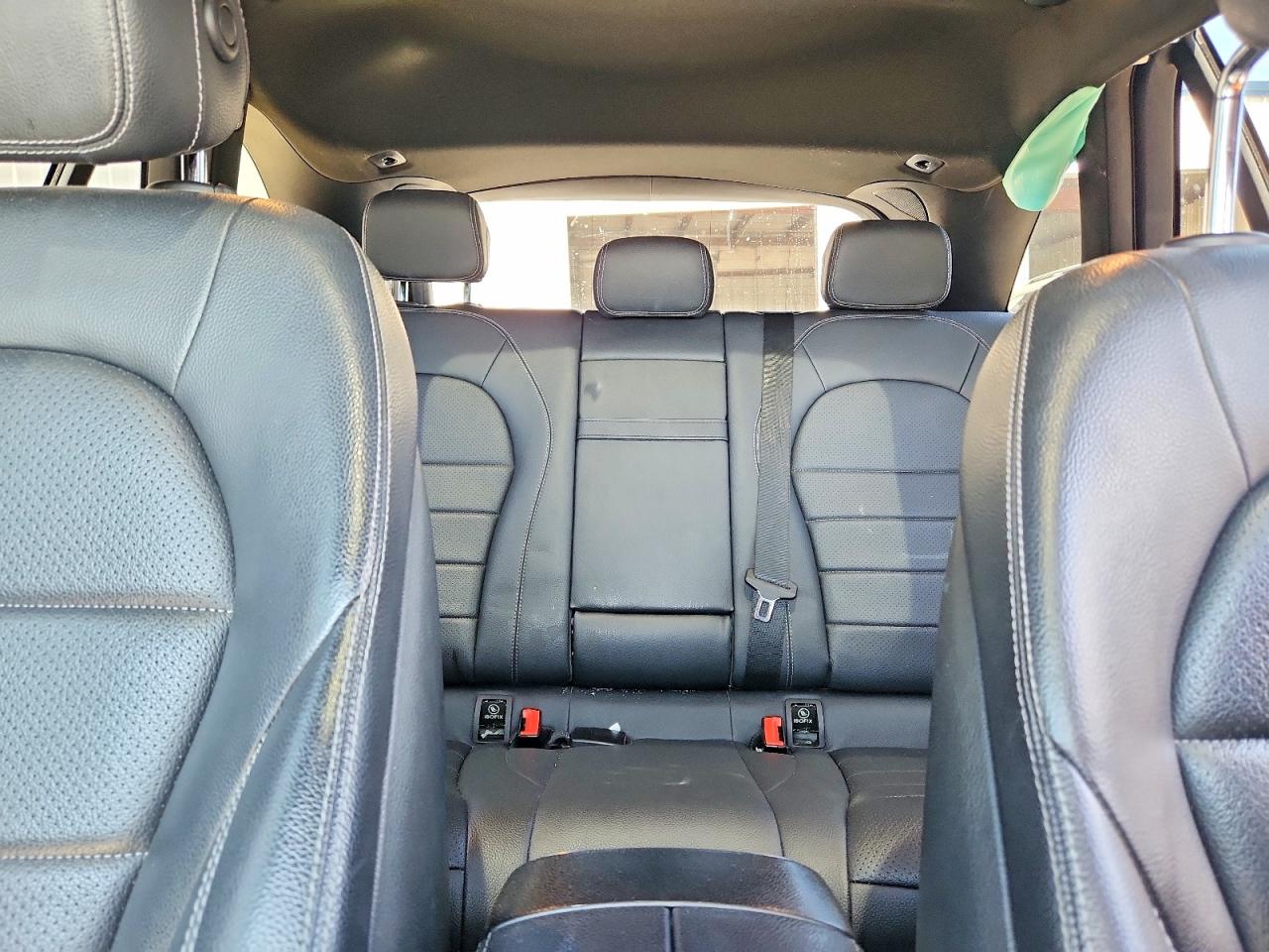 2021 MERCEDES-BENZ GLC 300 photo 28