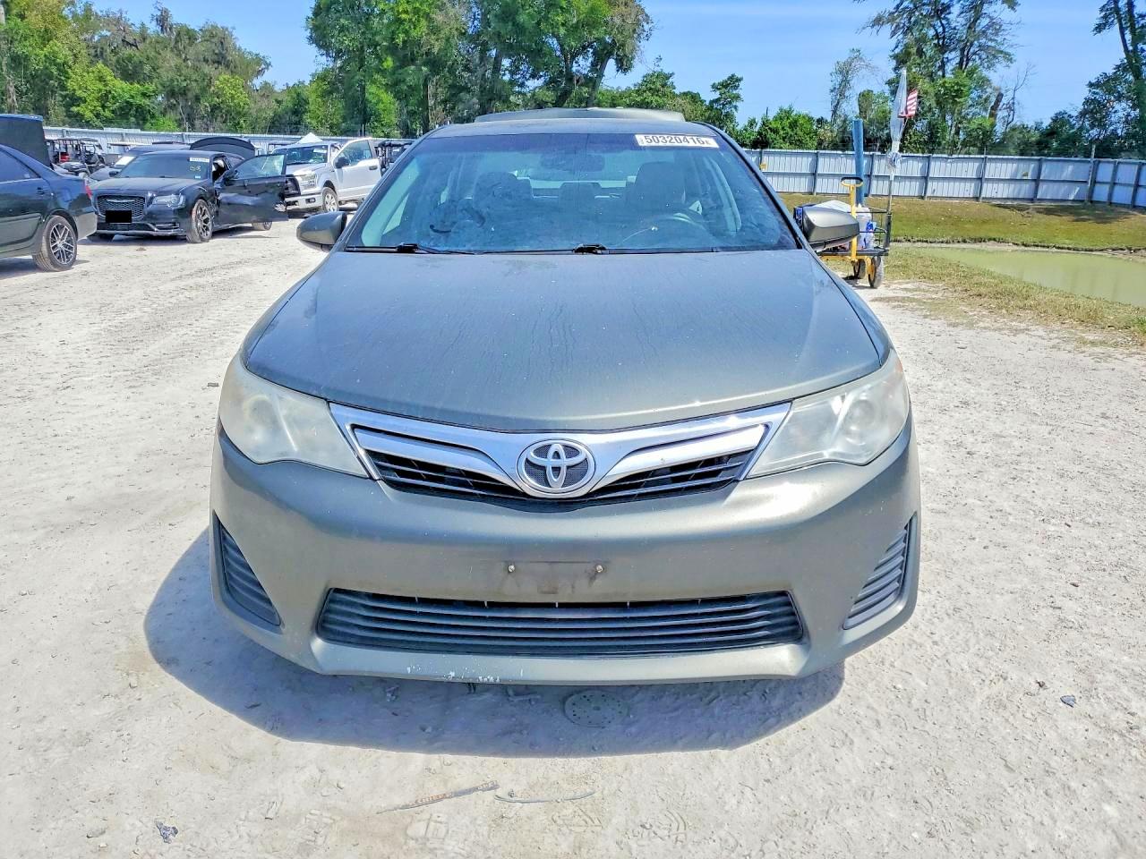2012 TOYOTA CAMRY LE photo 9