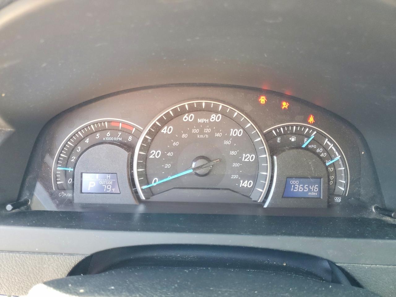 2012 TOYOTA CAMRY LE photo 17