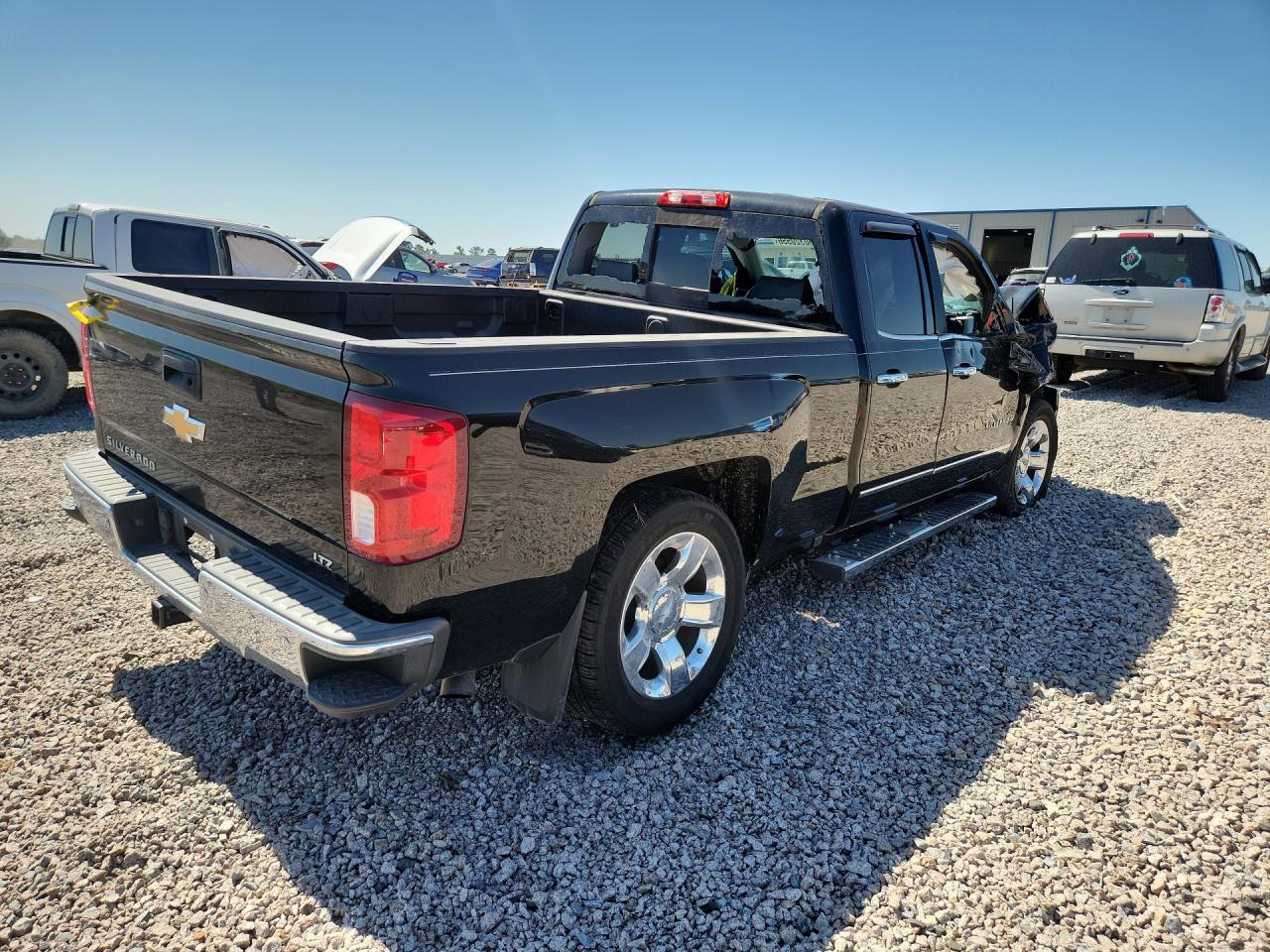 2016 CHEVROLET SILVERADO C1500 LTZ photo 3
