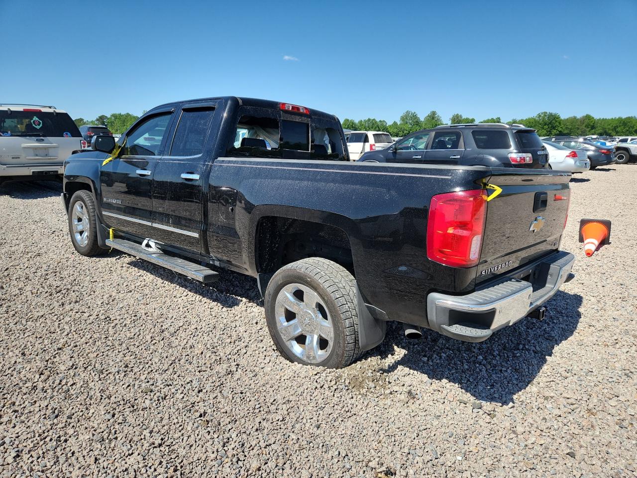 2016 CHEVROLET SILVERADO C1500 LTZ photo 2