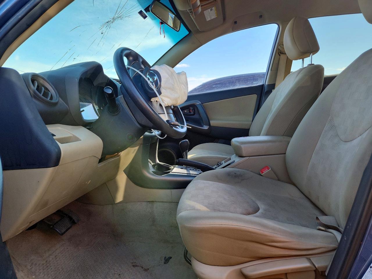 2011 TOYOTA RAV4 BASE photo 19