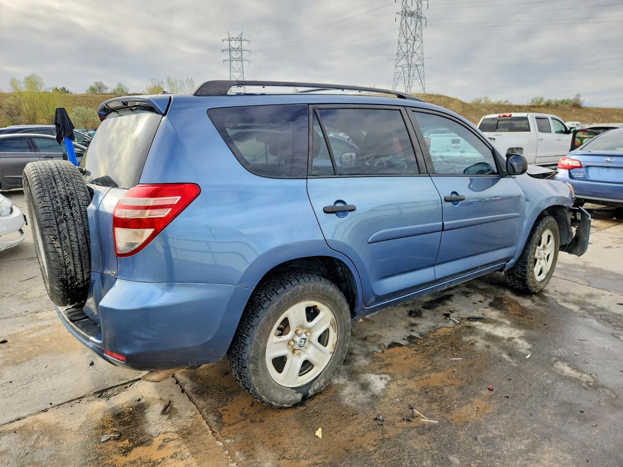 2011 TOYOTA RAV4 BASE photo 7