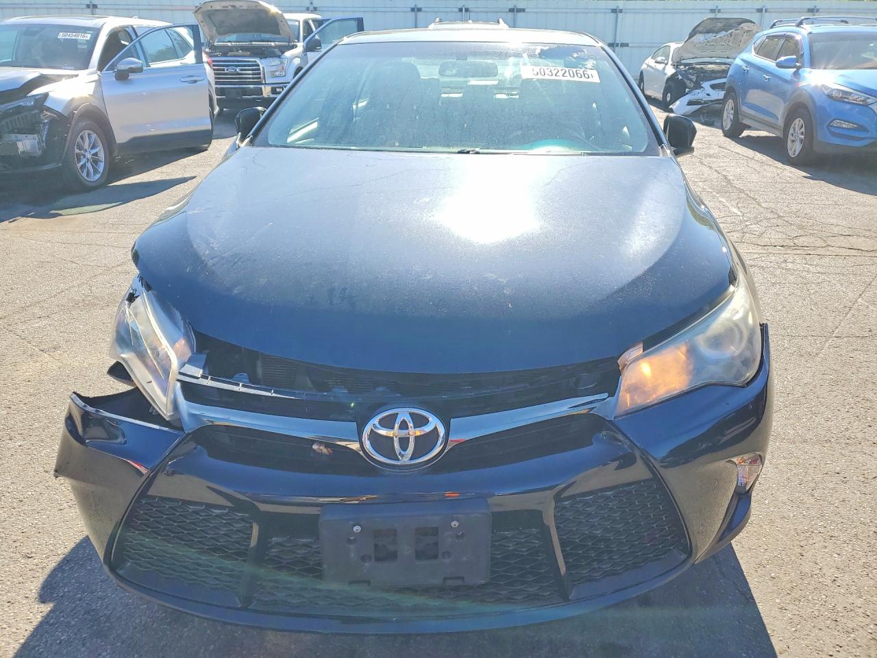 2017 TOYOTA CAMRY SE photo 5