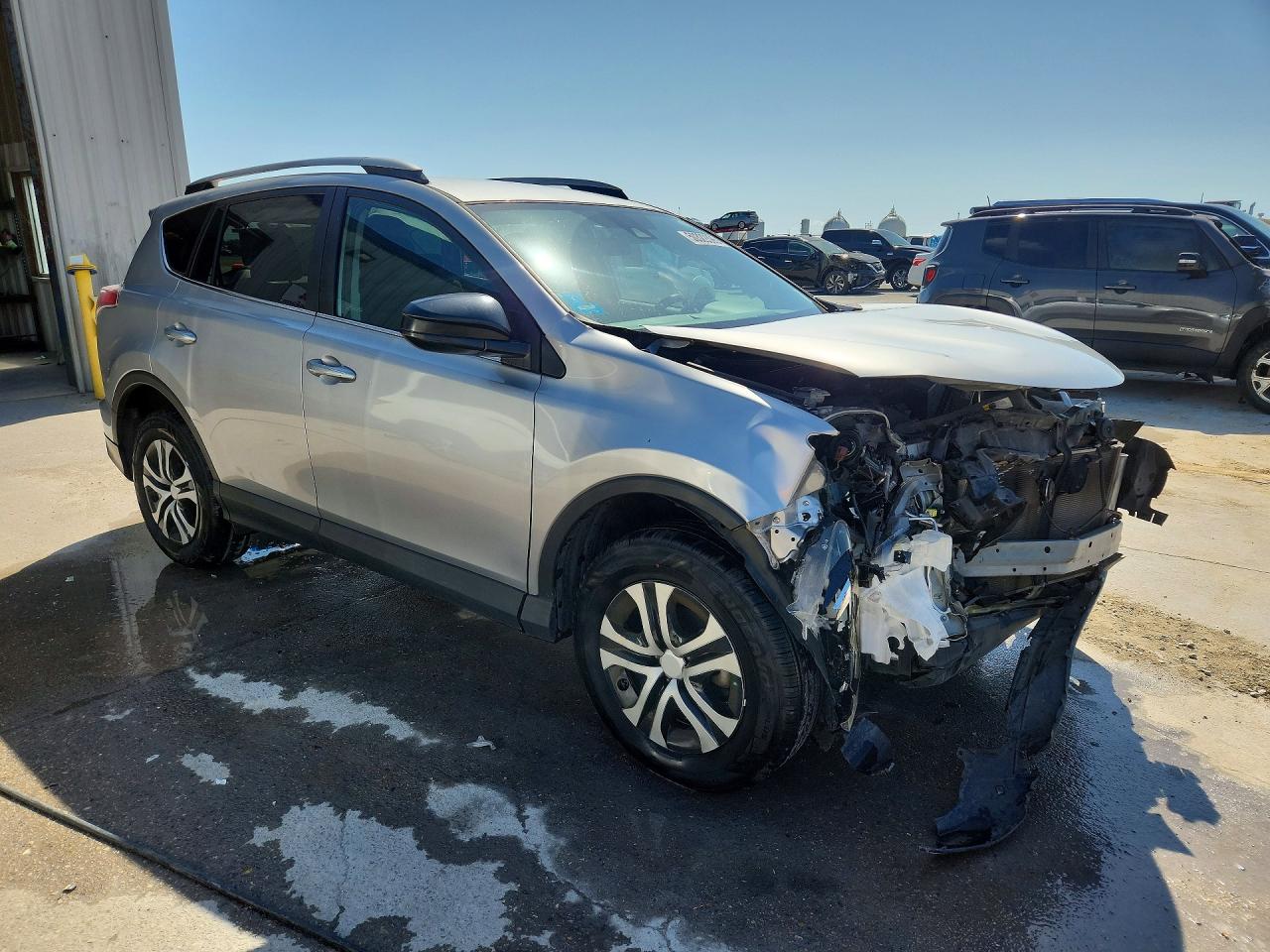 2017 TOYOTA RAV4 LE photo 10