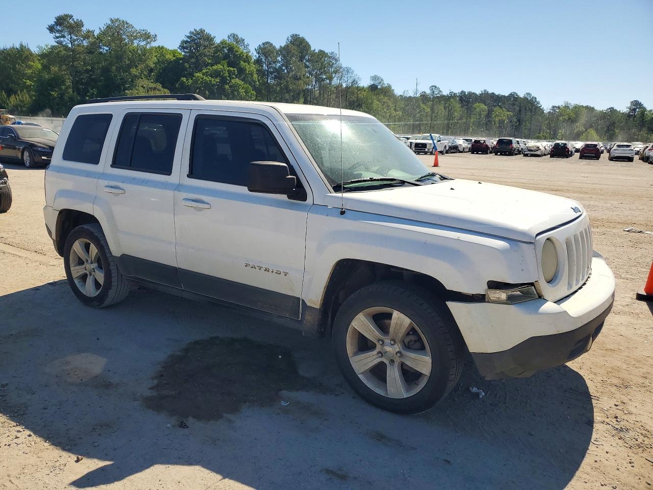 2012 JEEP PATRIOT LATITUDE photo 10