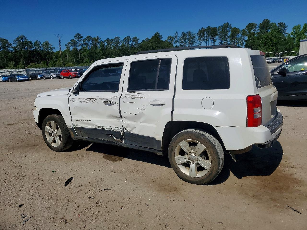 2012 JEEP PATRIOT LATITUDE photo 4