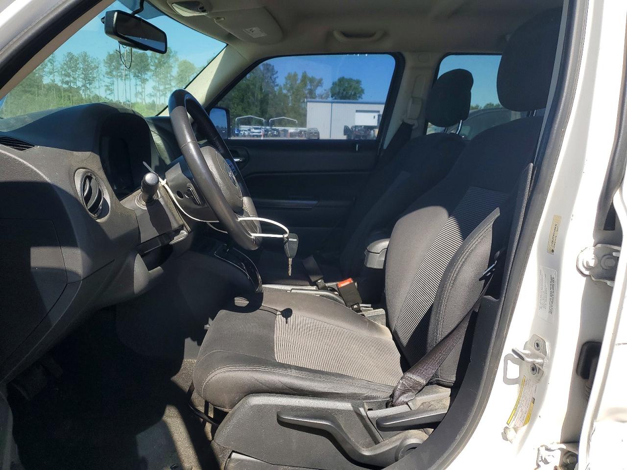 2012 JEEP PATRIOT LATITUDE photo 19