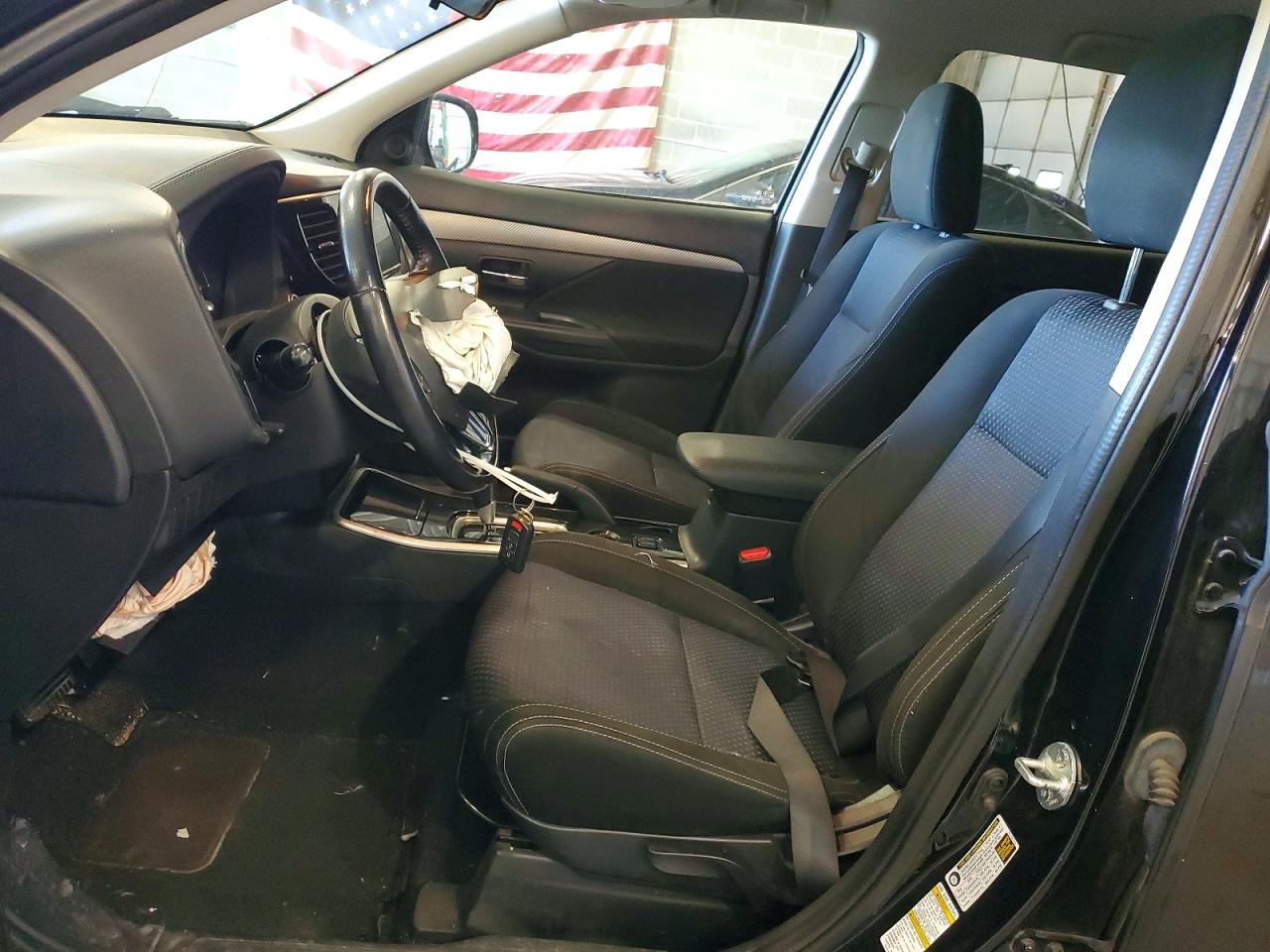 2018 MITSUBISHI OUTLANDER SE photo 13