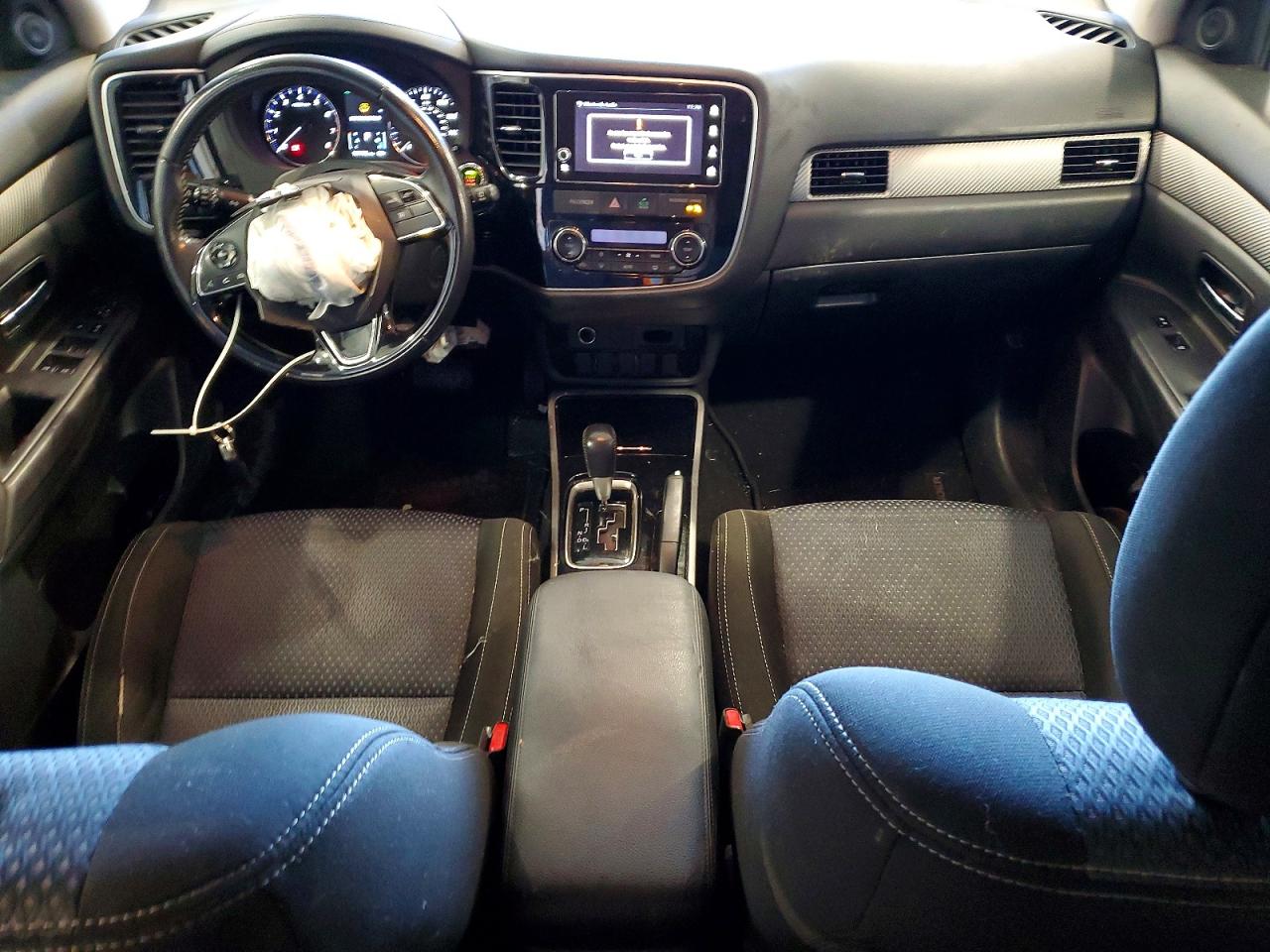 2018 MITSUBISHI OUTLANDER SE photo 15