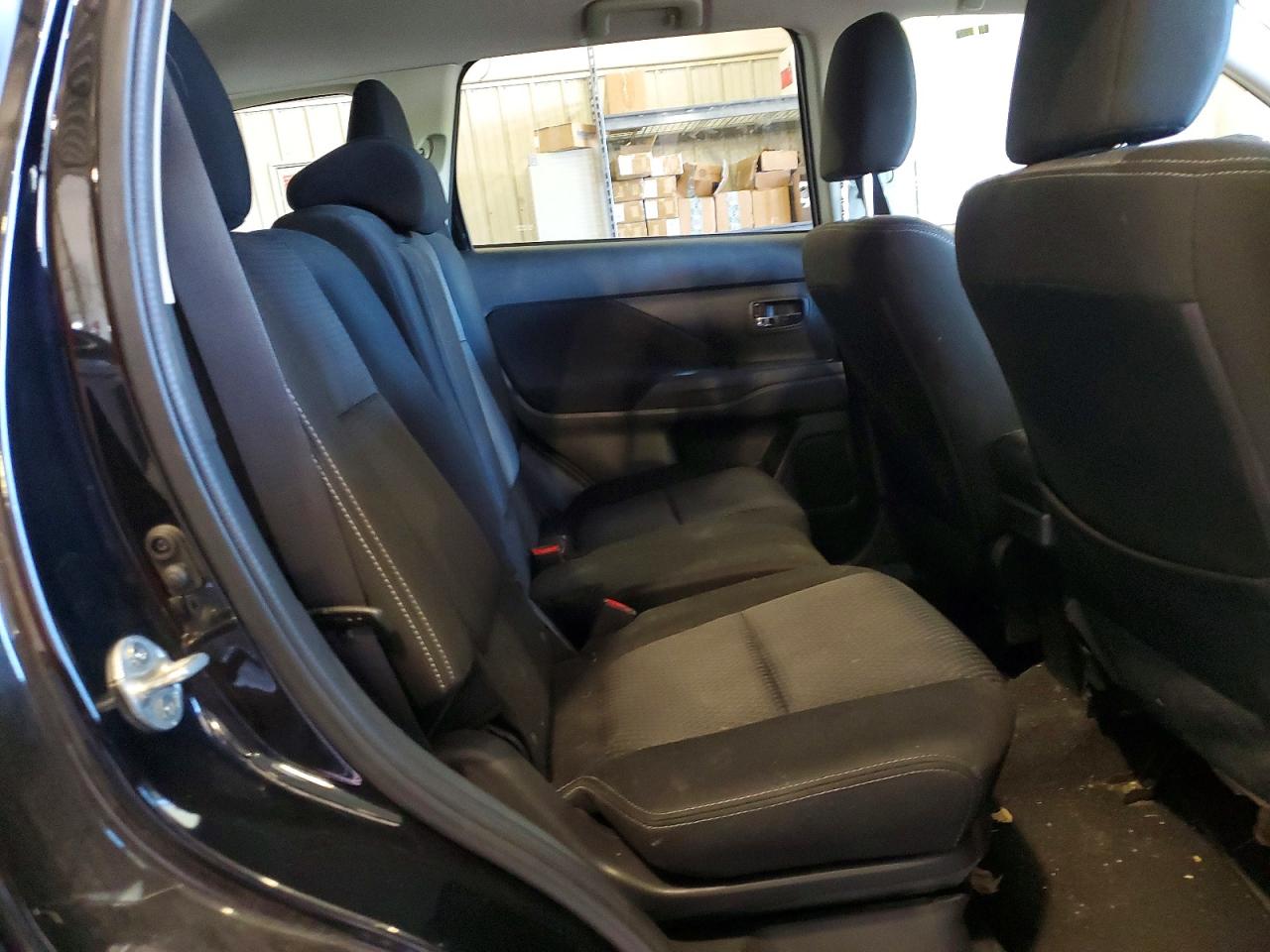 2018 MITSUBISHI OUTLANDER SE photo 19