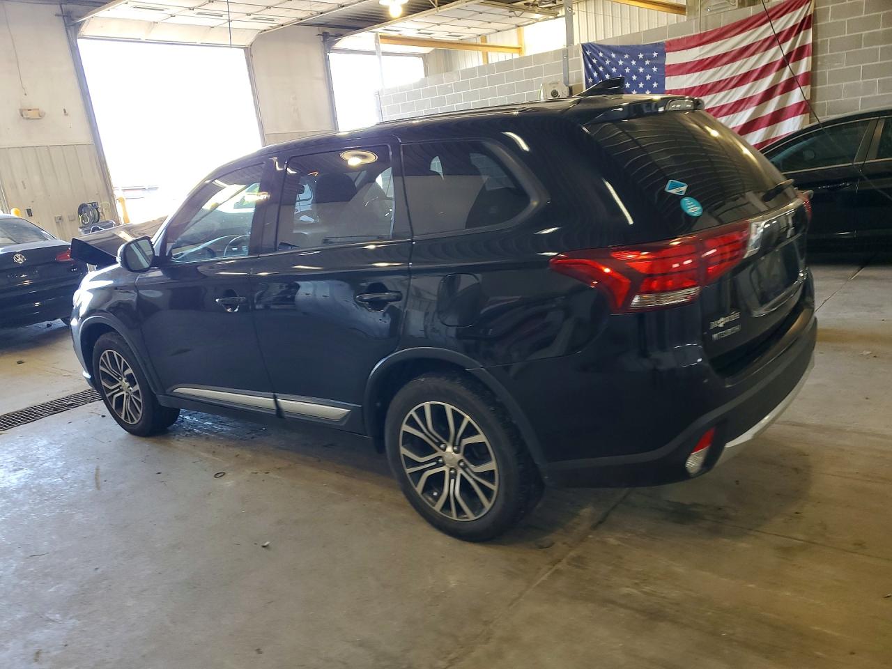2018 MITSUBISHI OUTLANDER SE photo 3