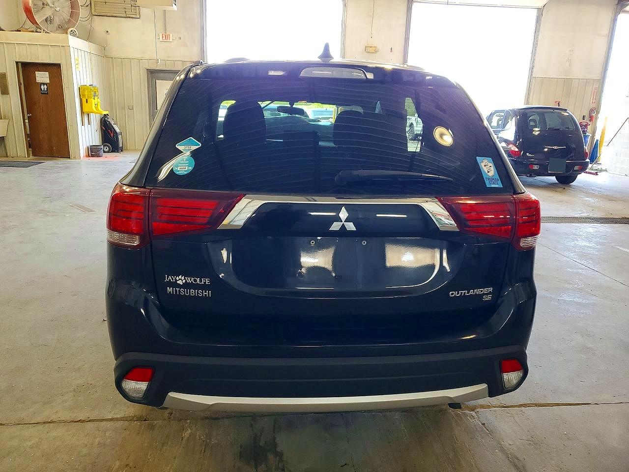 2018 MITSUBISHI OUTLANDER SE photo 11