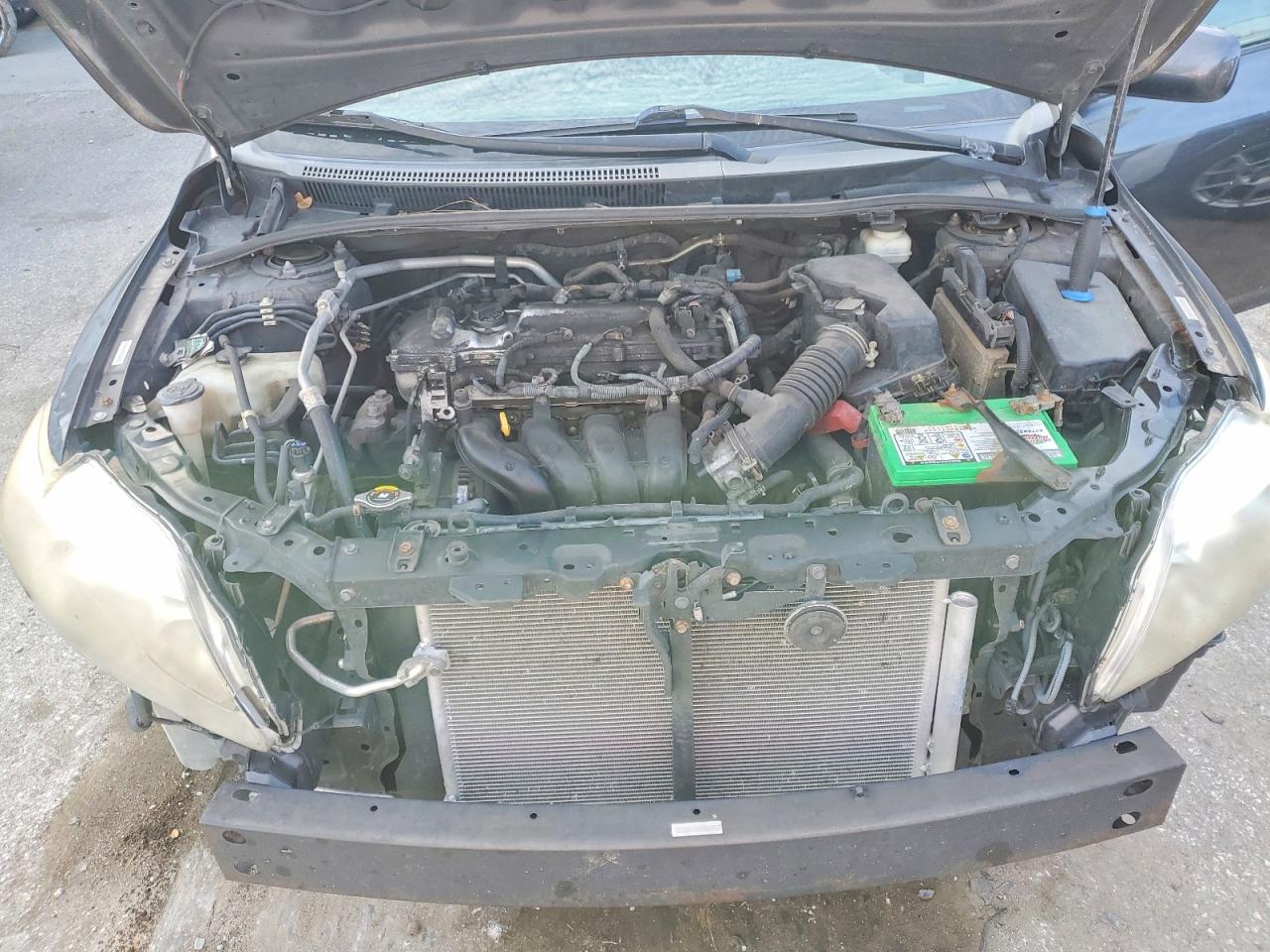 2010 TOYOTA COROLLA LE photo 21