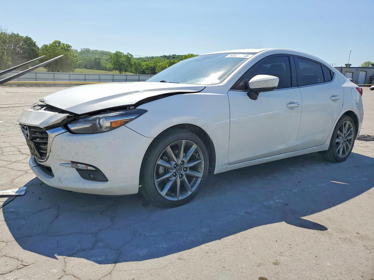2018 MAZDA 3
