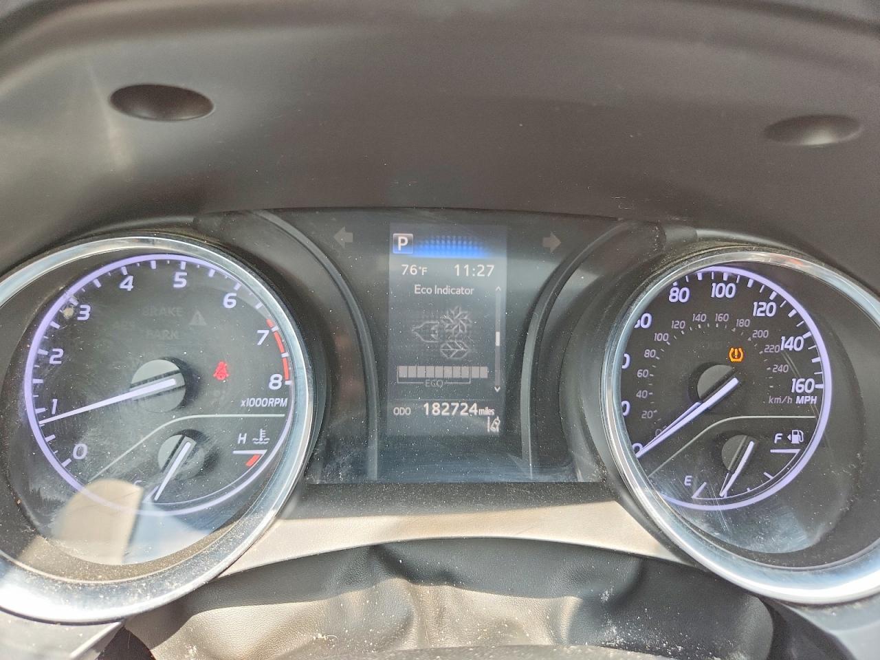 2019 TOYOTA CAMRY SE photo 9