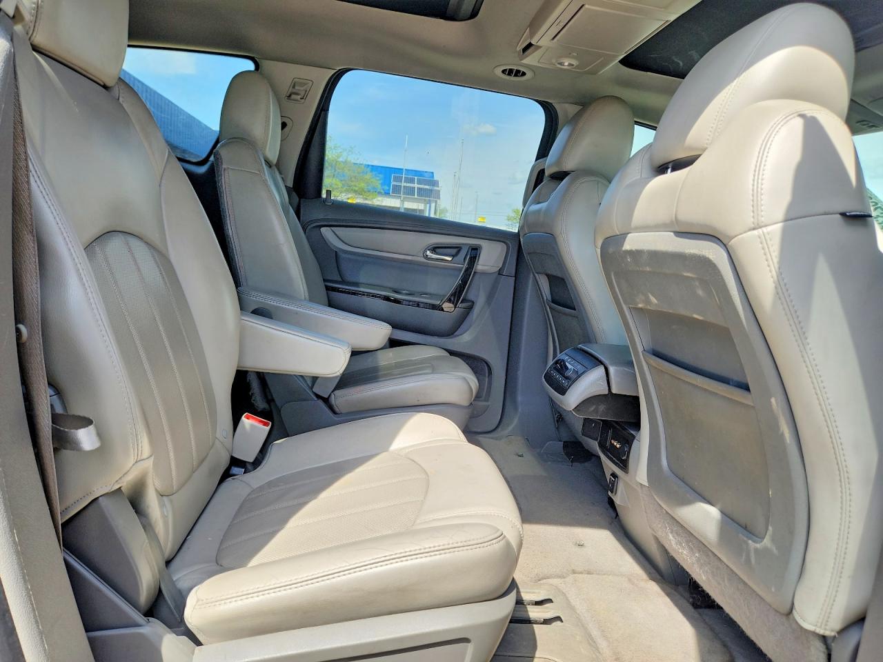 2014 CHEVROLET TRAVERSE LTZ photo 11