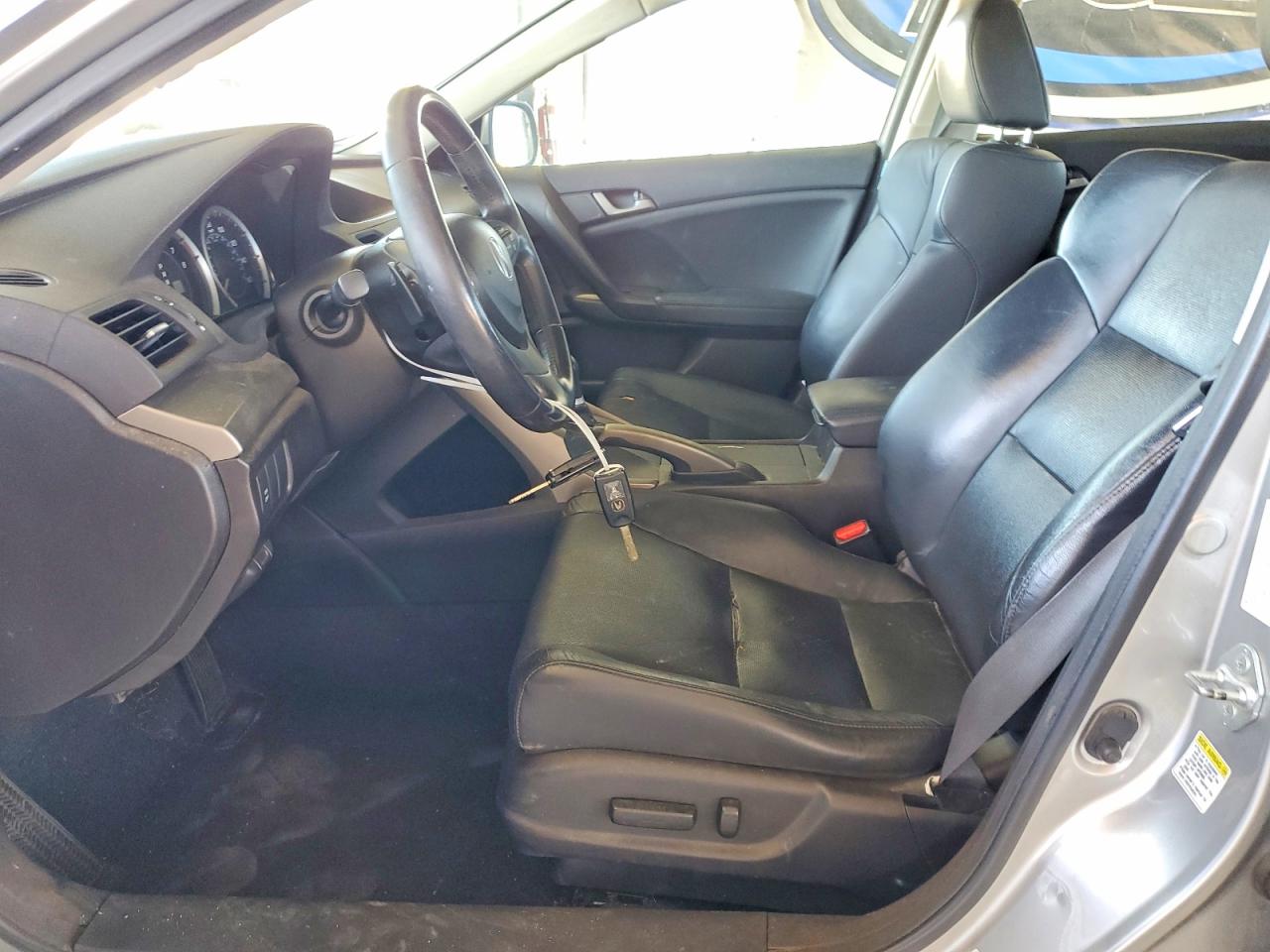 2010 ACURA TSX photo 19