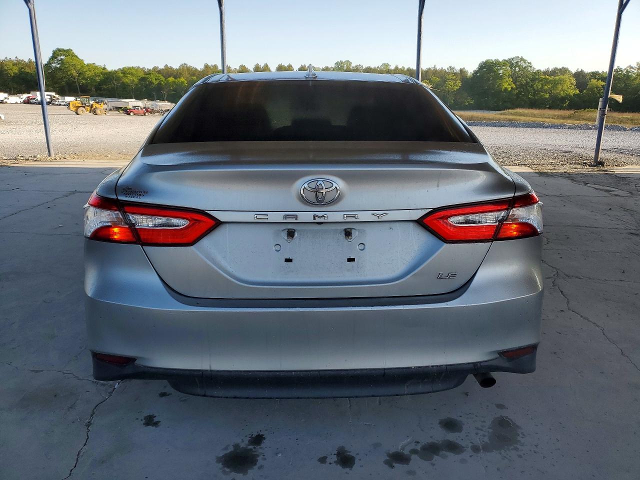 2020 TOYOTA CAMRY LE photo 11