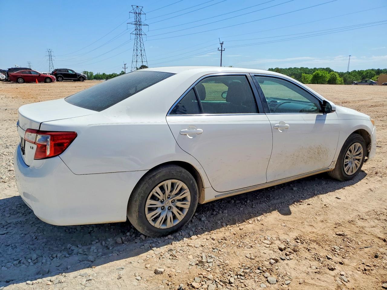 2012 TOYOTA CAMRY LE photo 5