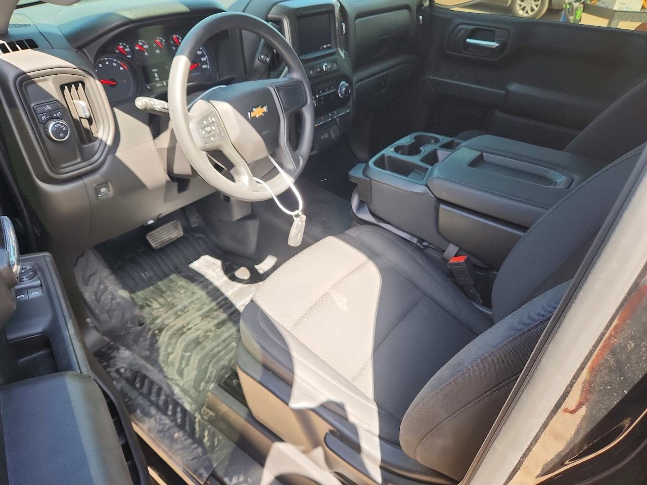 2025 CHEVROLET SILVERADO C1500 photo 15