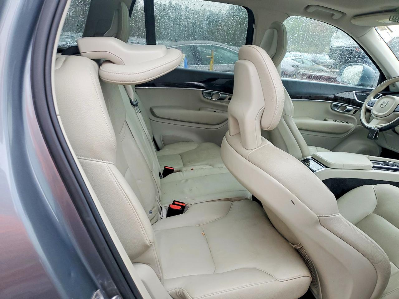 2017 VOLVO XC90 T6 photo 31