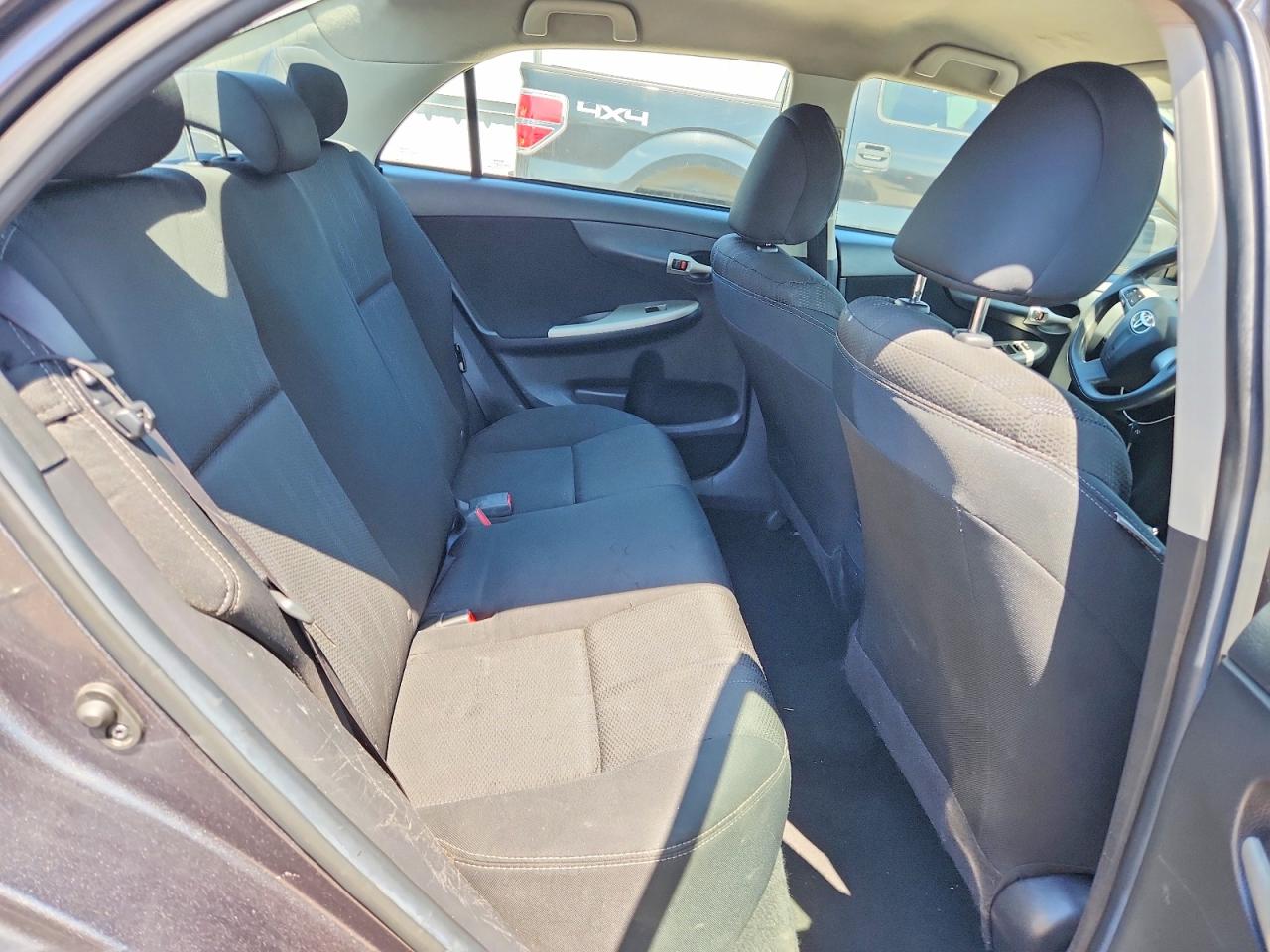 2013 TOYOTA COROLLA S photo 19