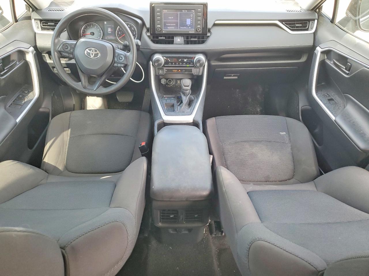 2022 TOYOTA RAV4 LE photo 8