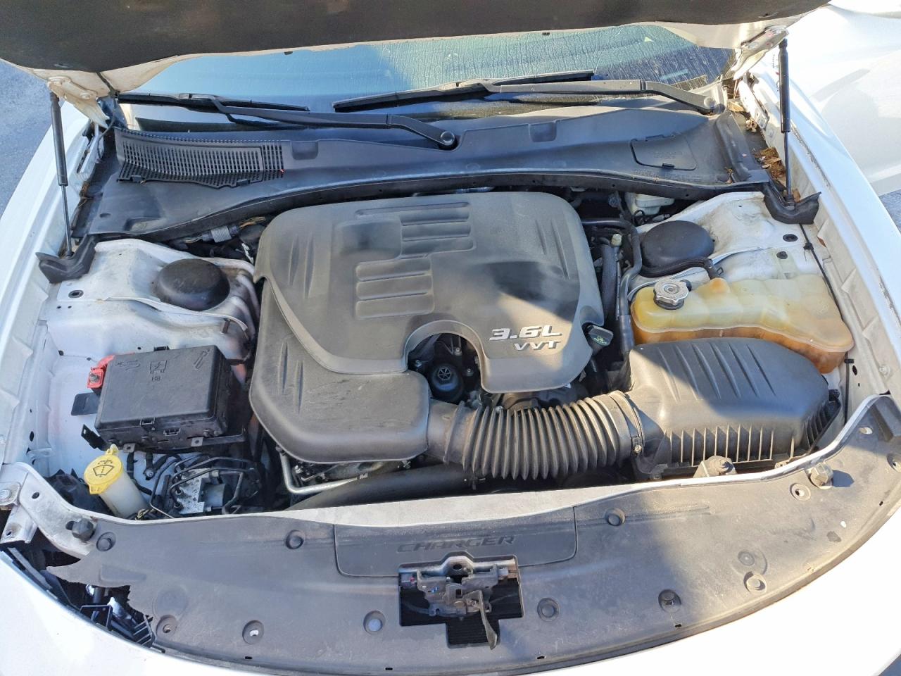 2015 DODGE CHARGER SE photo 31