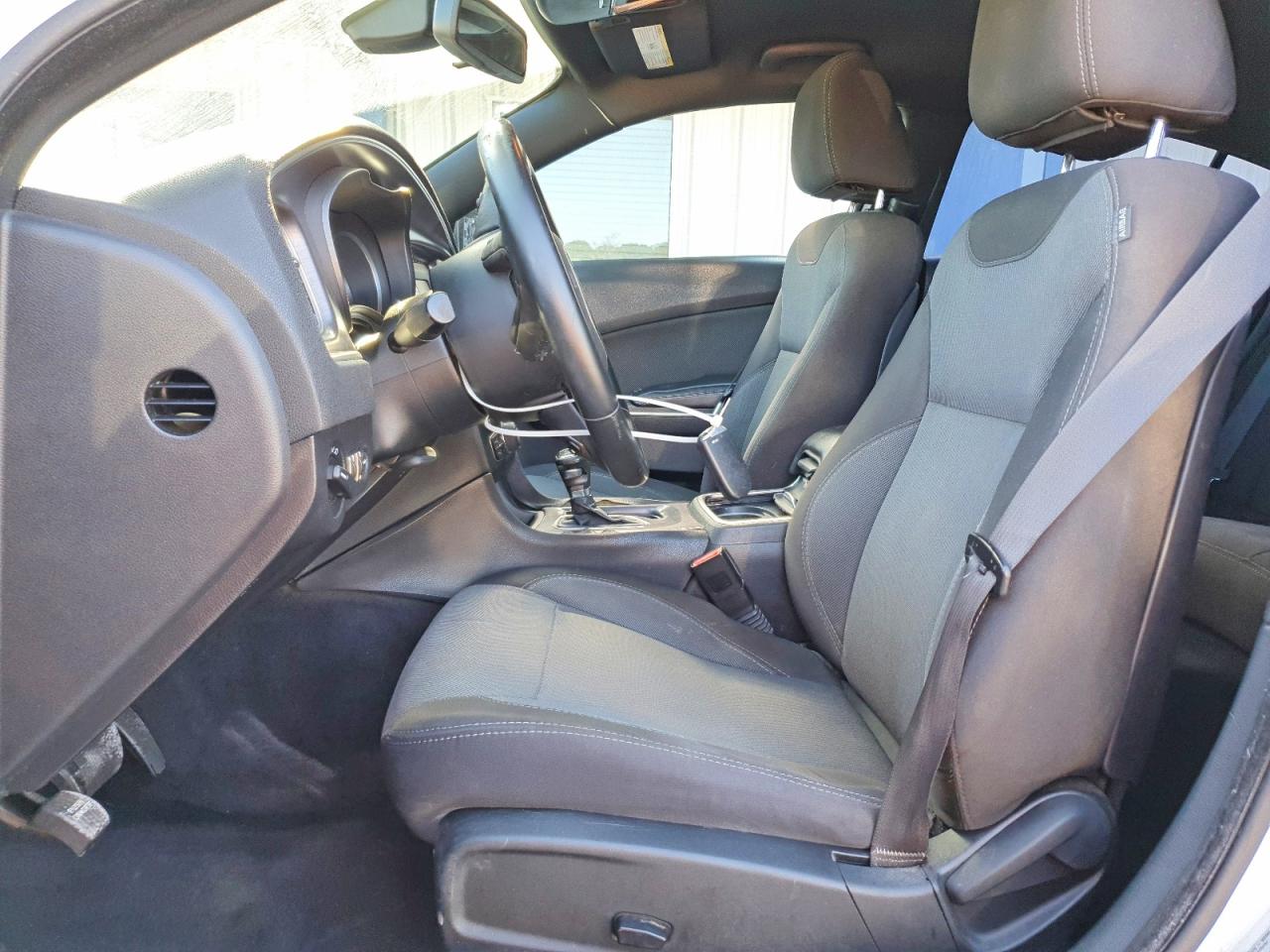 2015 DODGE CHARGER SE photo 19