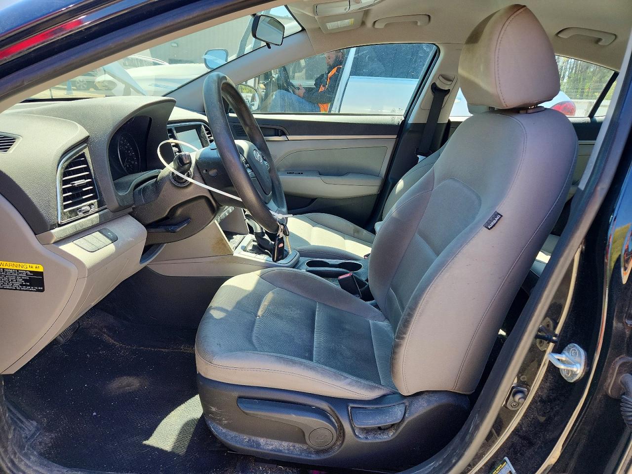 2017 HYUNDAI ELANTRA SE photo 19