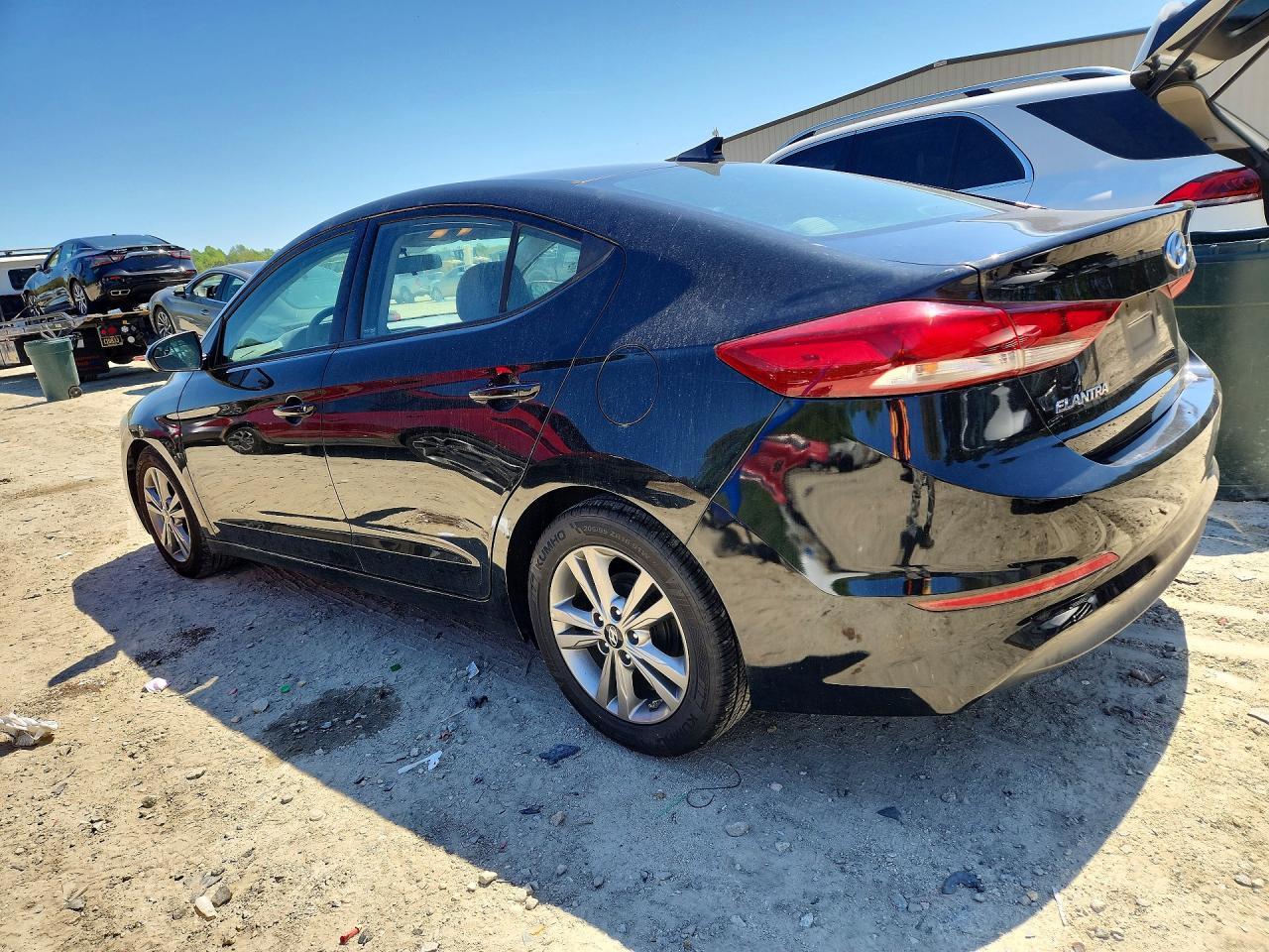 2017 HYUNDAI ELANTRA SE photo 4