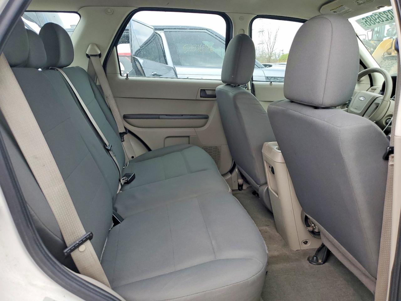 2011 FORD ESCAPE XLS photo 28
