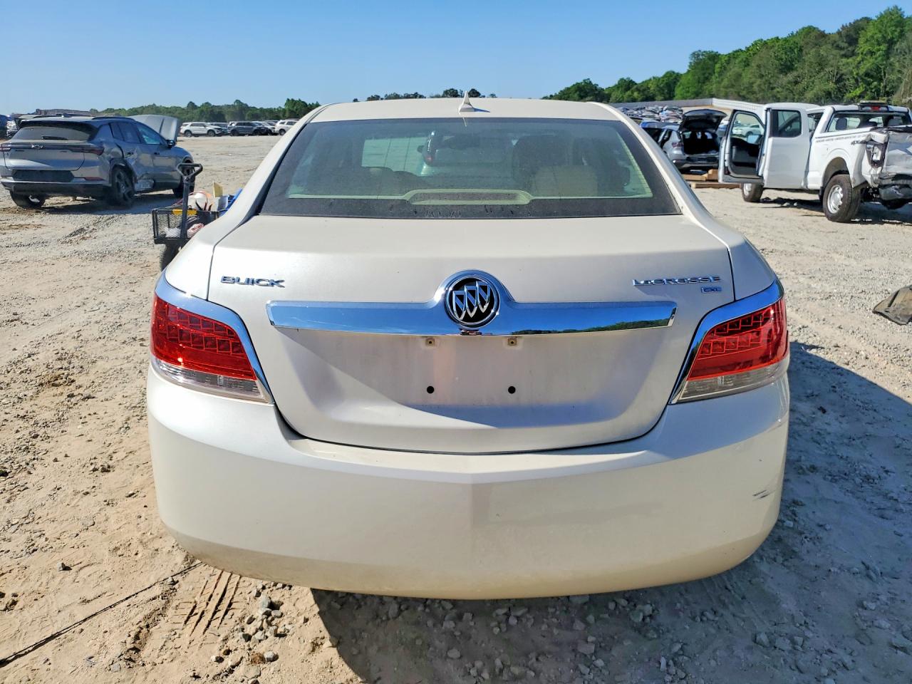 2010 BUICK LACROSSE CXL photo 11