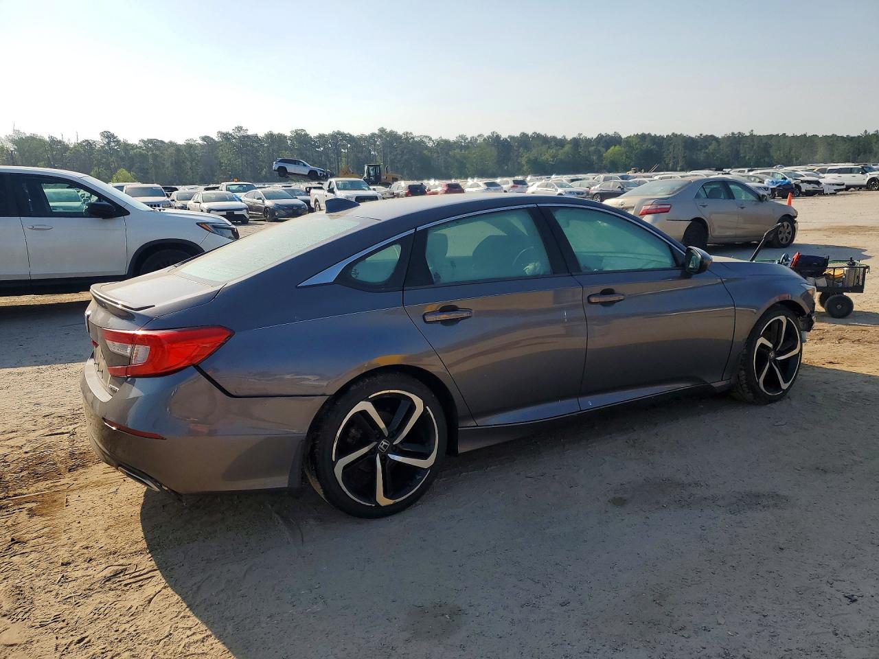 2018 HONDA ACCORD SPORT photo 5