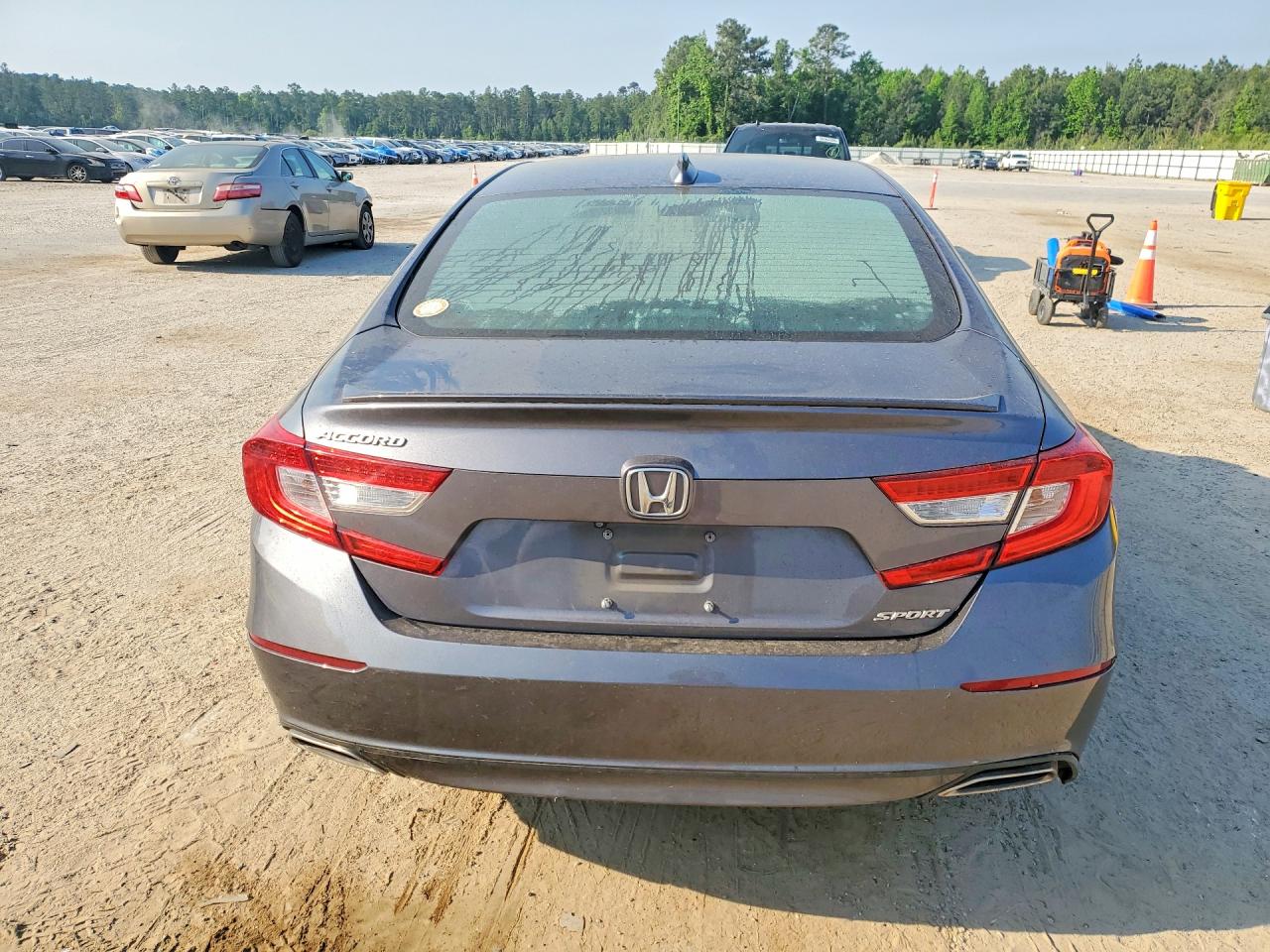 2018 HONDA ACCORD SPORT photo 11