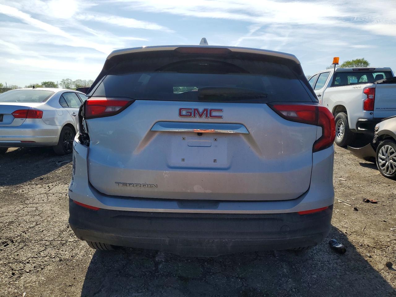 2020 GMC TERRAIN SLE photo 16