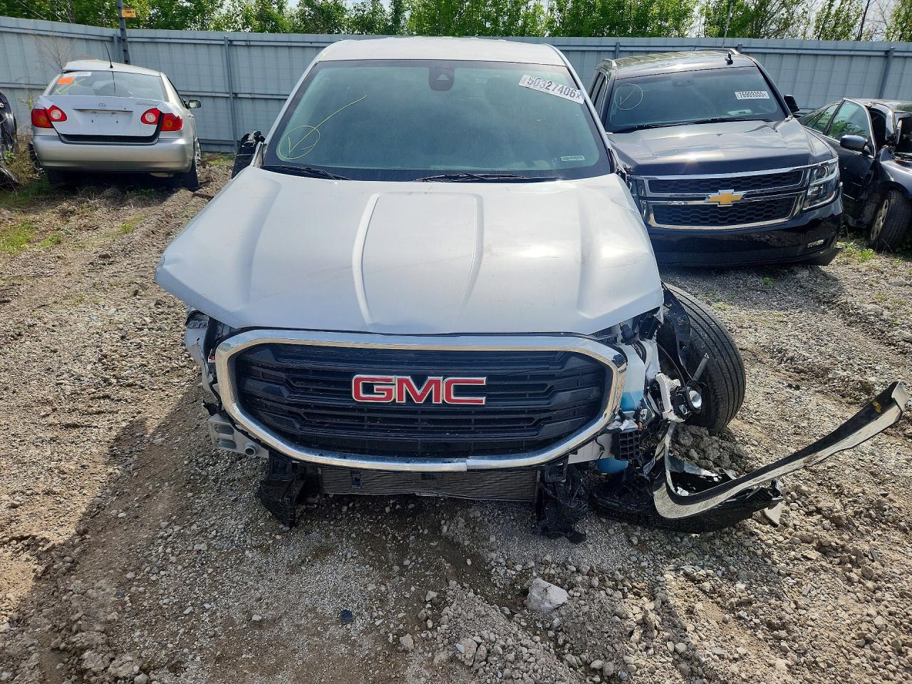 2020 GMC TERRAIN SLE photo 13