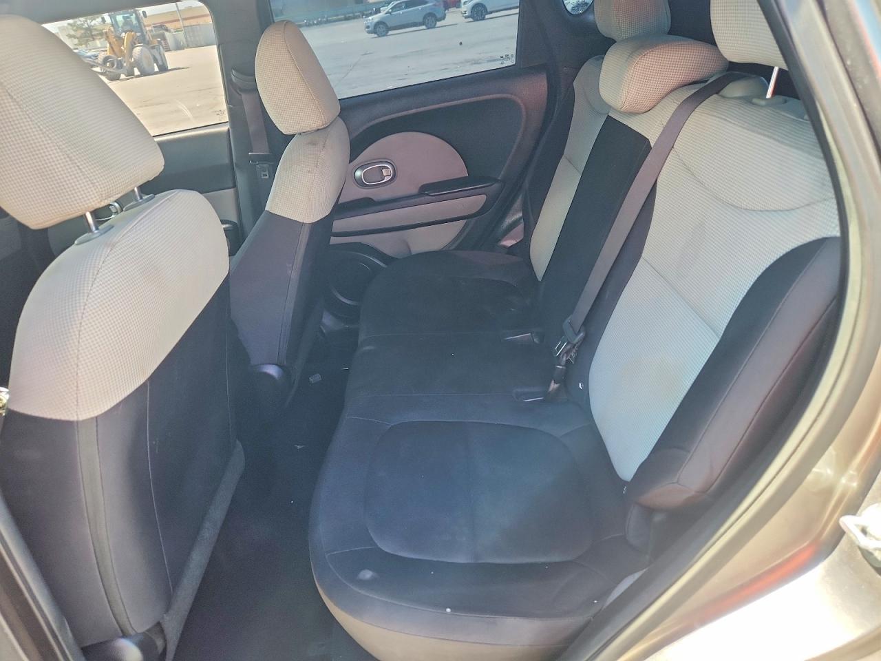 2015 KIA SOUL BASE photo 31