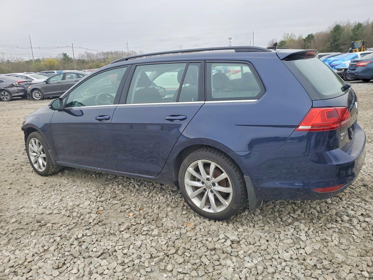 2017 VOLKSWAGEN GOLF SPORTWAGEN S photo 3