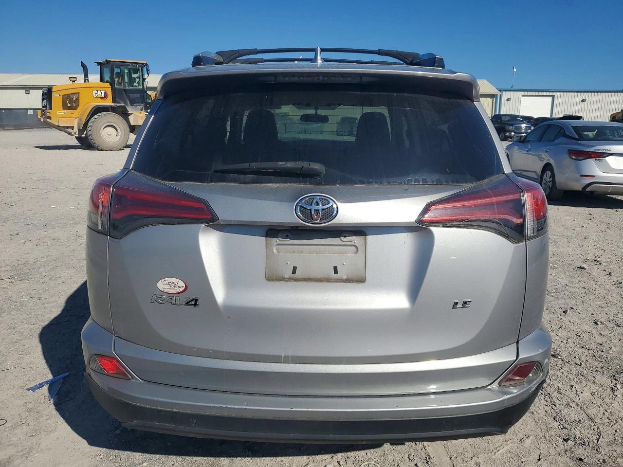 2016 TOYOTA RAV4 LE photo 6