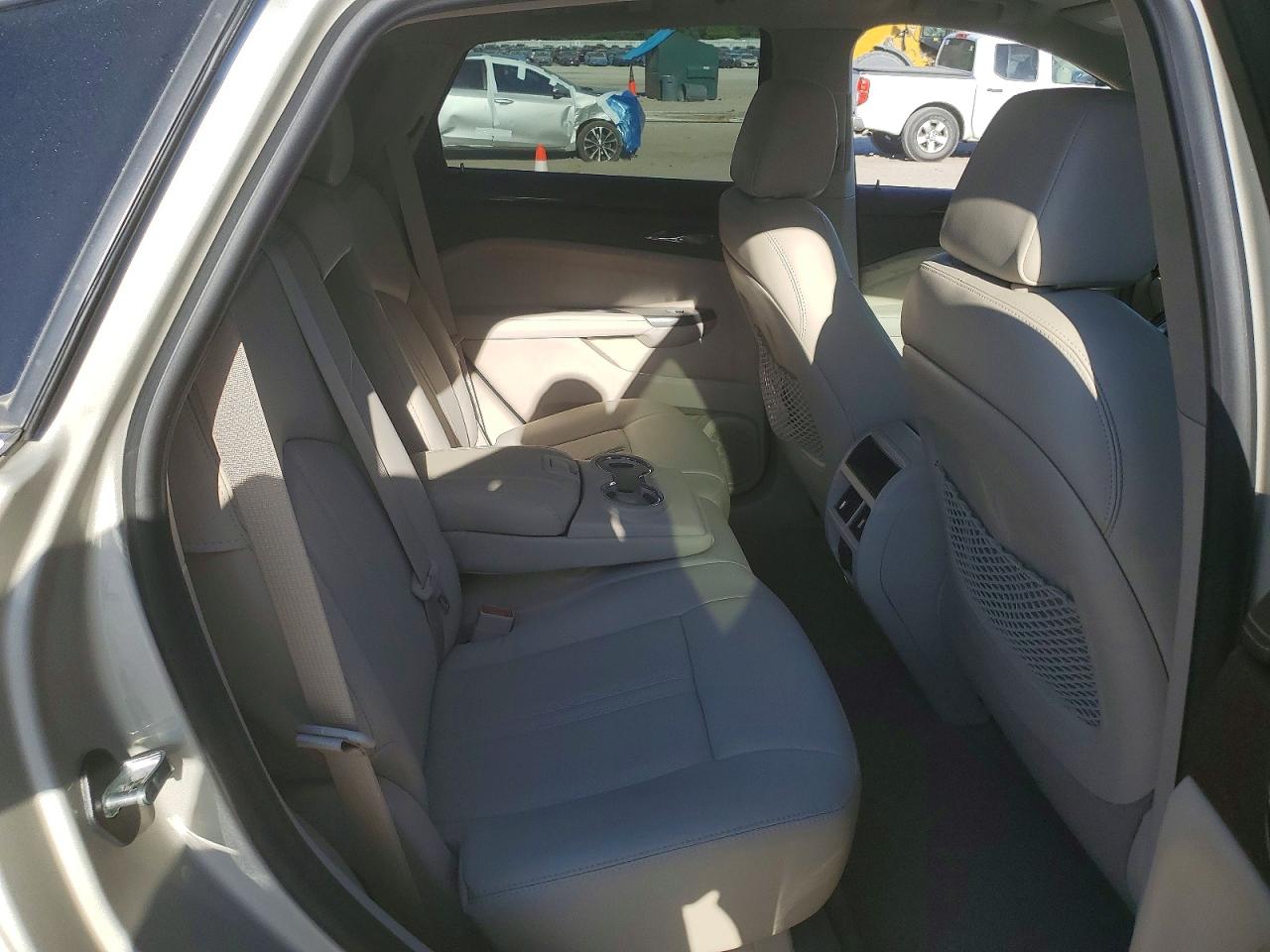 2016 CADILLAC SRX PERFORMANCE COLLECTION photo 31