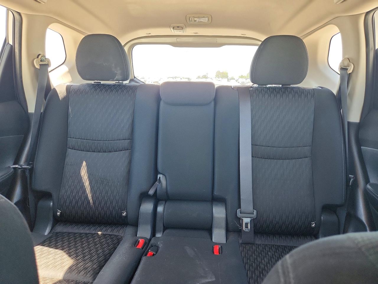 2018 NISSAN ROGUE S photo 19