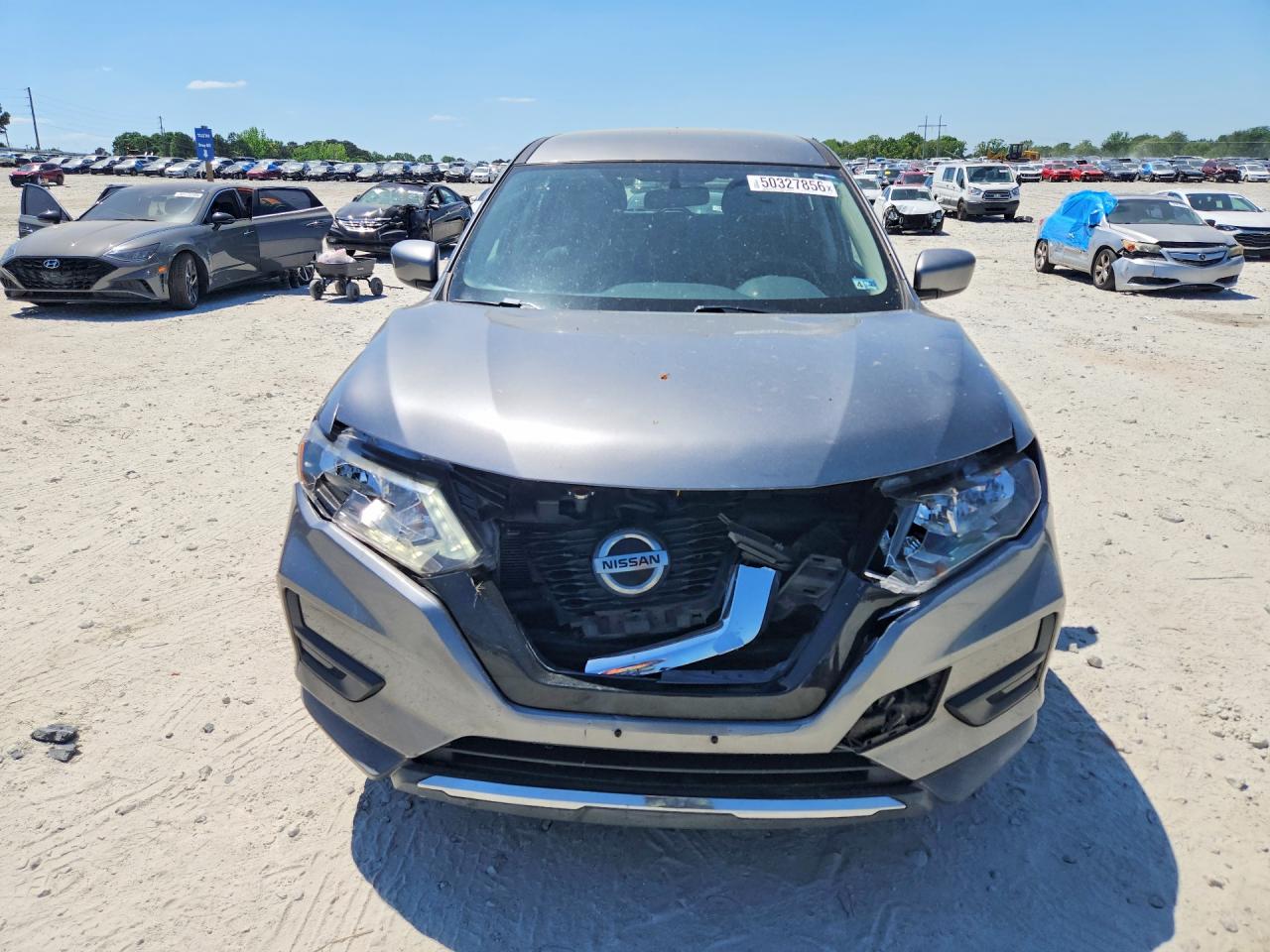 2018 NISSAN ROGUE S photo 9