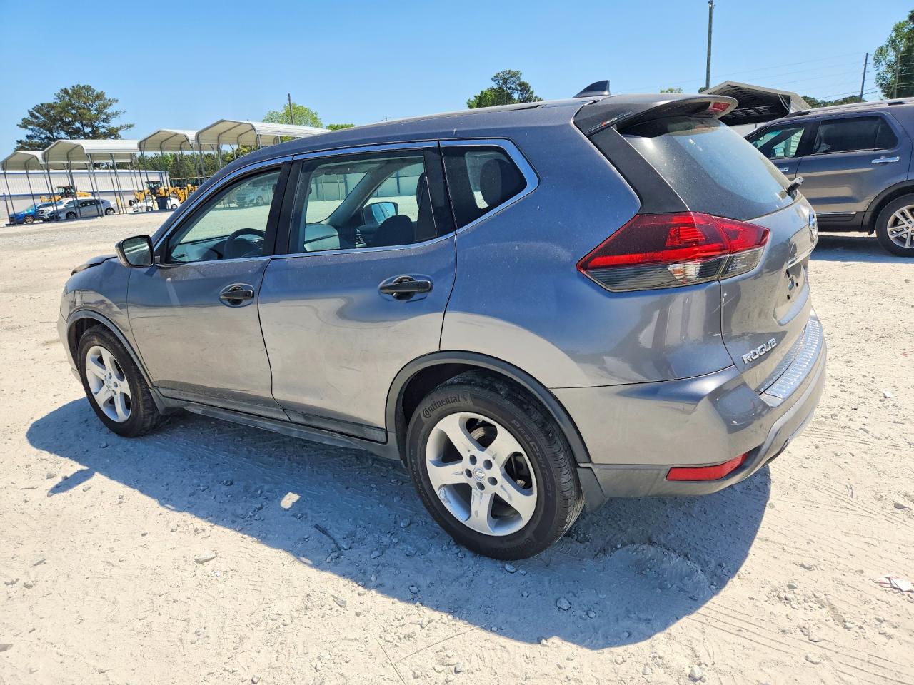 2018 NISSAN ROGUE S photo 3