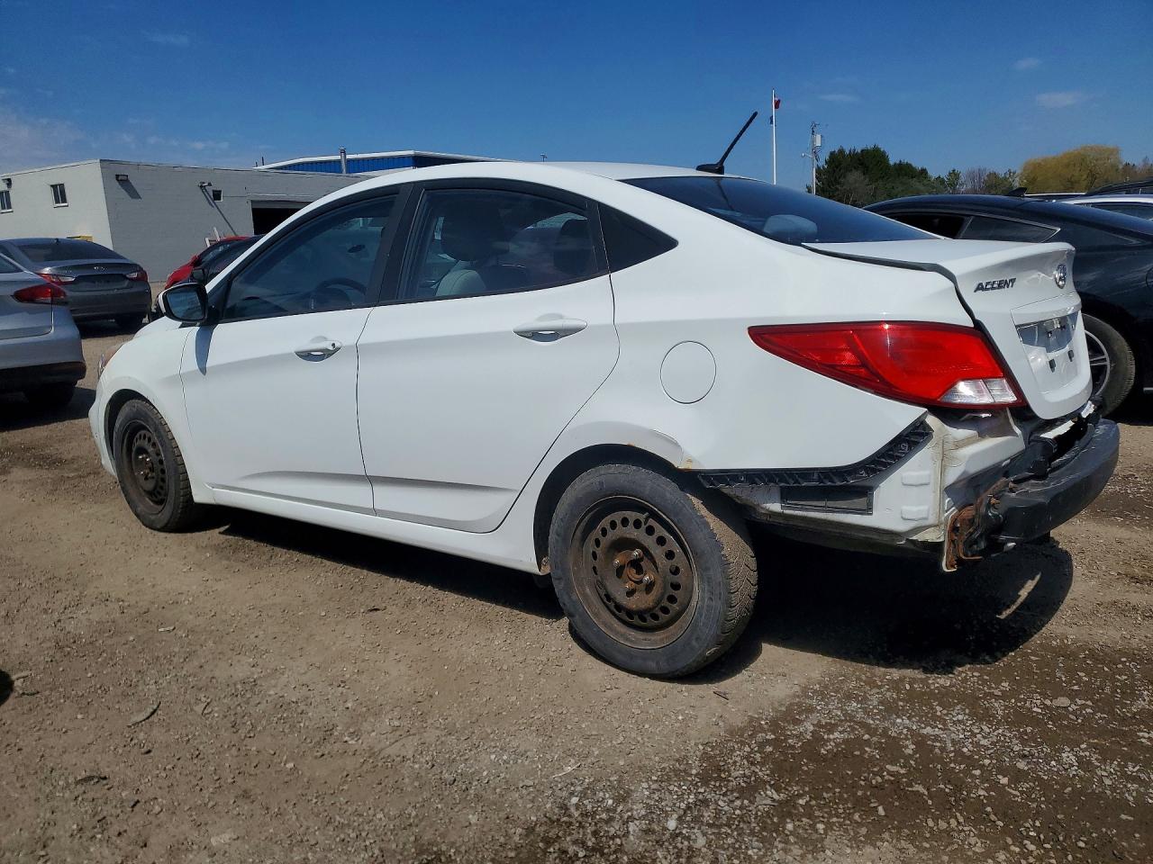 2016 HYUNDAI ACCENT SE photo 2