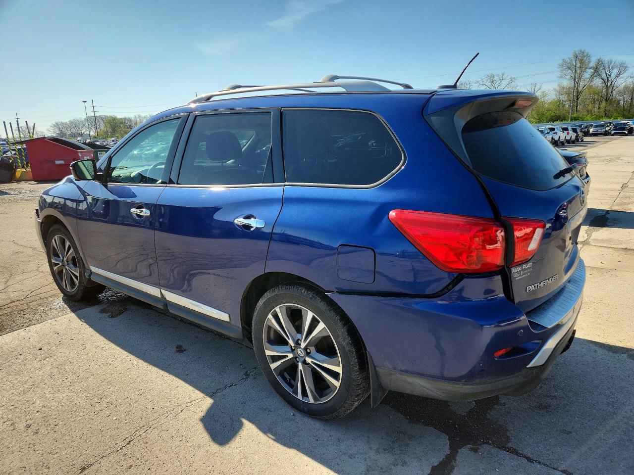 2017 NISSAN PATHFINDER PLATINUM photo 3