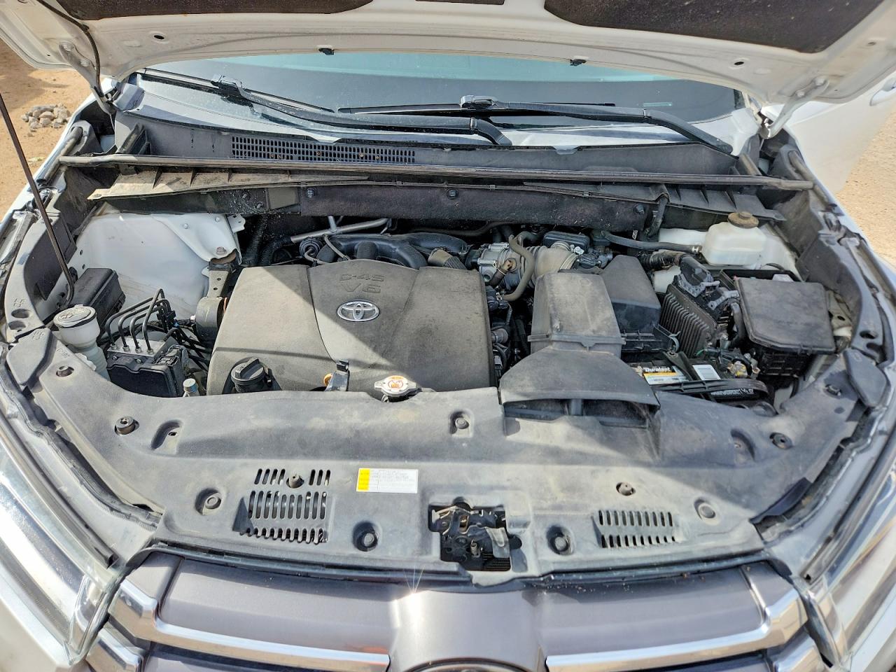 2019 TOYOTA HIGHLANDER LIMITED photo 31