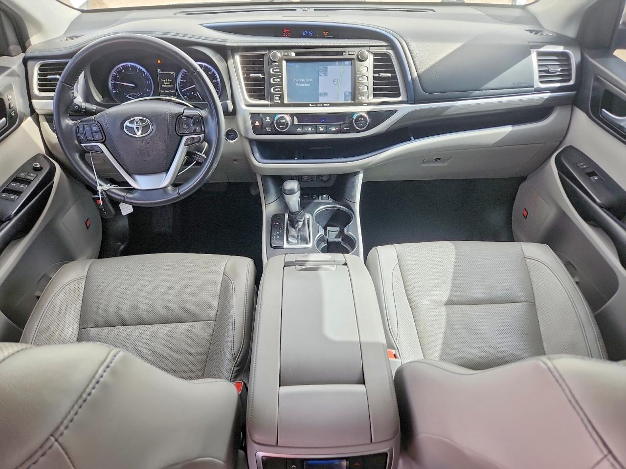 2019 TOYOTA HIGHLANDER LIMITED photo 22