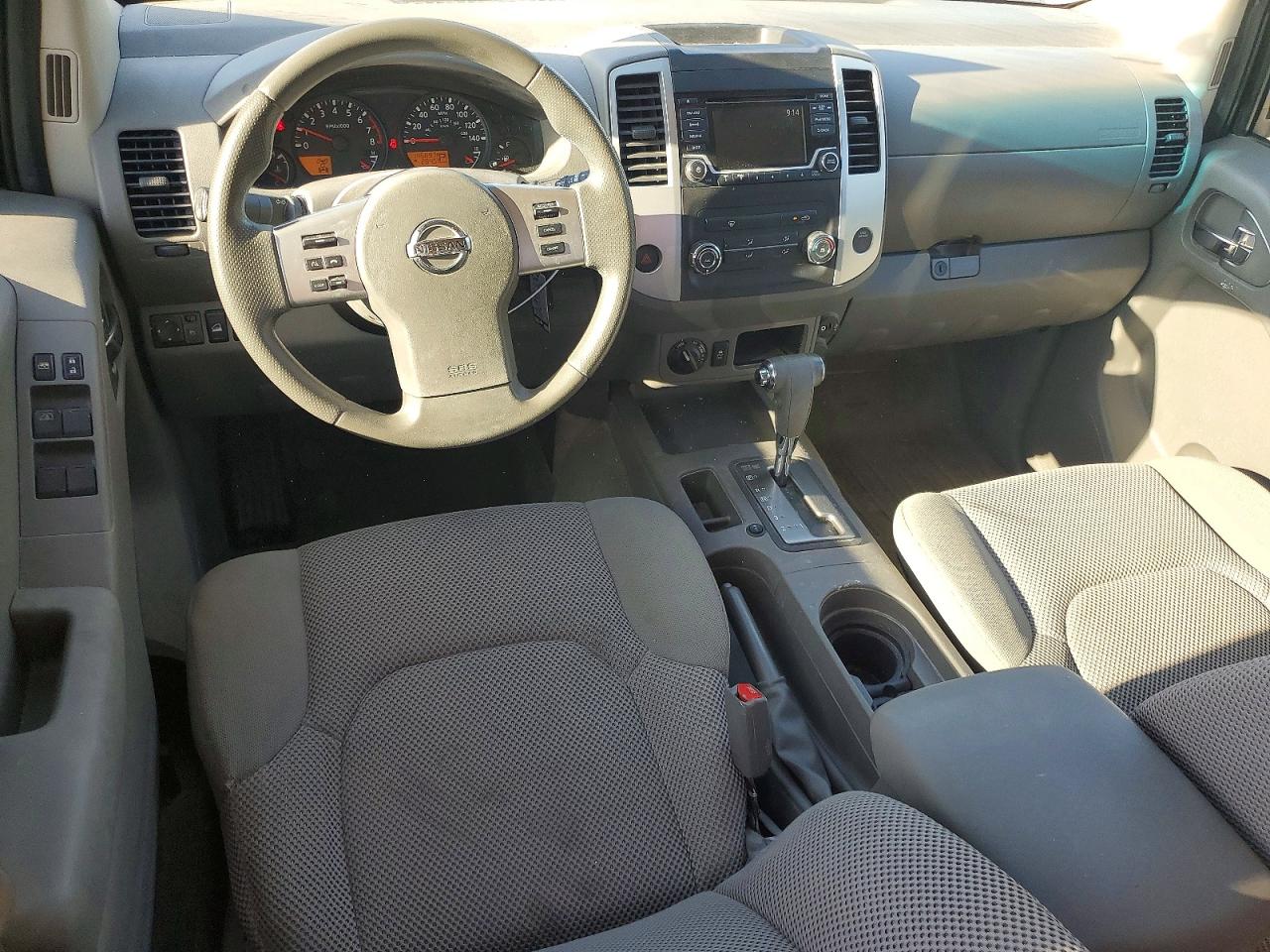 2017 NISSAN FRONTIER SV photo 22